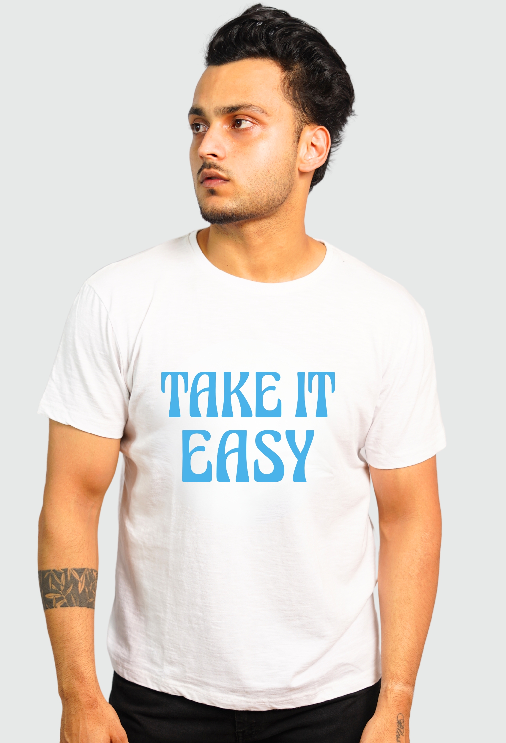 TAKE IT EASY SNOW WHITE CLASSIC T-SHIRT