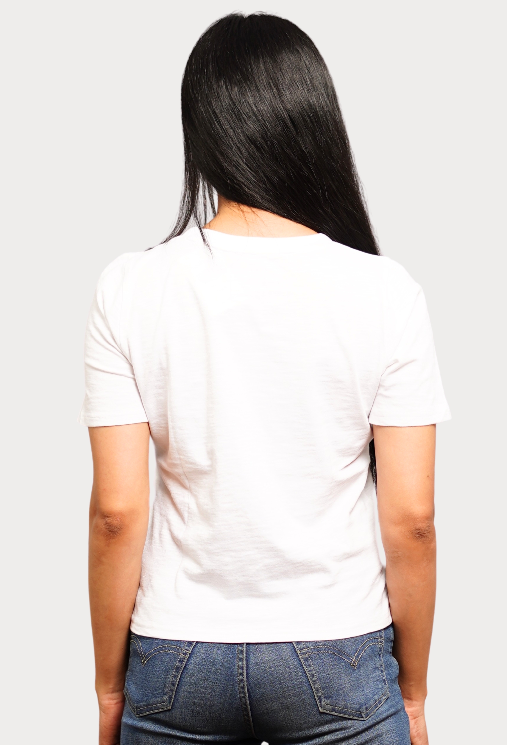 VIBES ONLY GOOD SNOW WHITE CLASSIC T-SHIRT