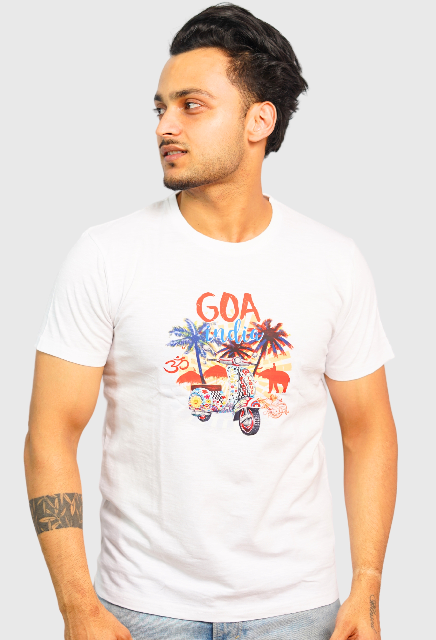 GOA INDIA SNOW WHITE VINTAGE T-SHIRT GOA INDIA SNOW WHITE VINTAGE T-SHIRT