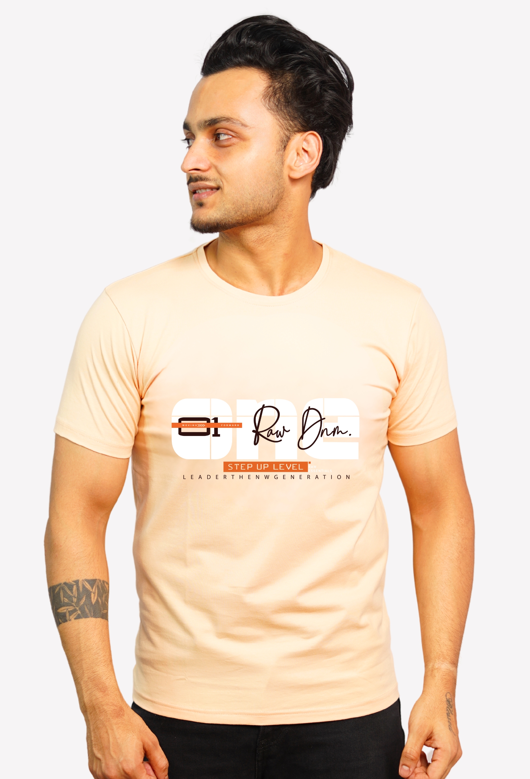 ONE STEP UP LEVEL IVORY ELITE T-SHIRT ONE STEP UP LEVEL IVORY ELITE T-SHIRT