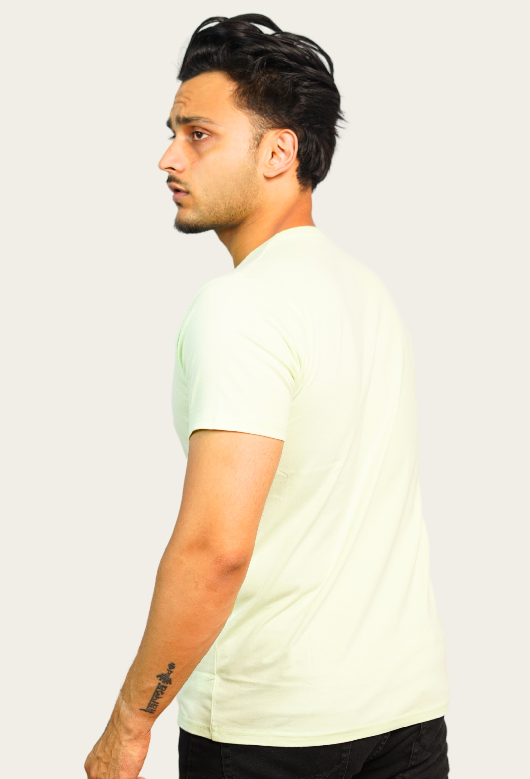 I NEED MORE SPACE FRESH GREEN CLASSIC T-SHIRT