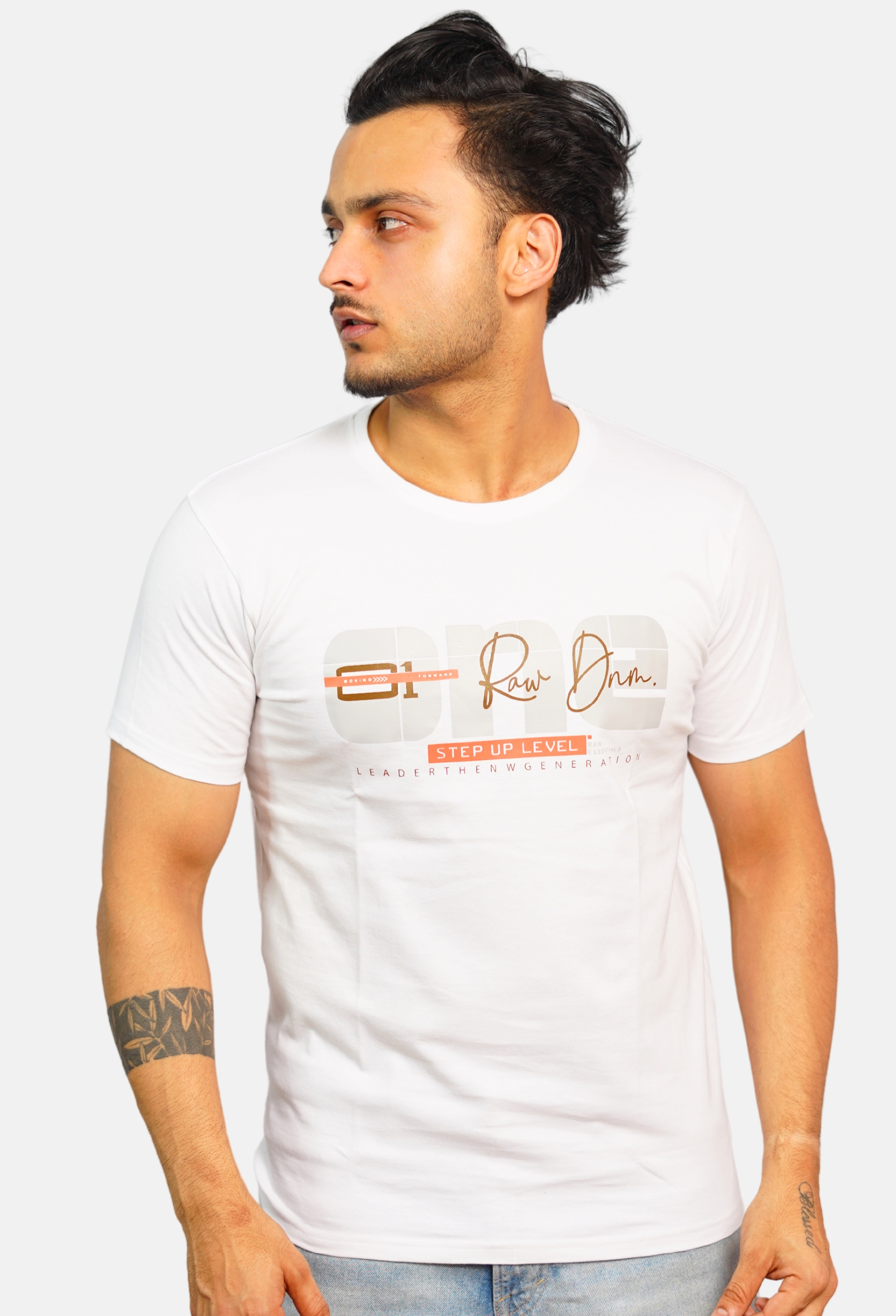 ONE STEP UP LEVEL SNOW CLASSIC T-SHIRT ONE STEP UP LEVEL SNOW CLASSIC T-SHIRT